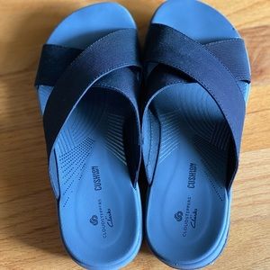 Clarks cushion sandals slippers Size 5